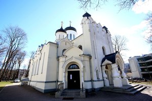 Bijo bendruomenės atsiskyrimo nuo Maskvos patriarchato? Stačiatikių arkivyskupija perima parapijų turtą į savo rankas