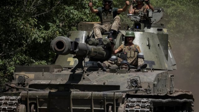 Nors Ukrainoje tęsiasi įnirtingi mūšiai, JAV generolas: Donbasas dar neprarastas