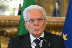 Italijos prezidentas paleido parlamentą, bus sušaukti pirmalaikiai rinkimai