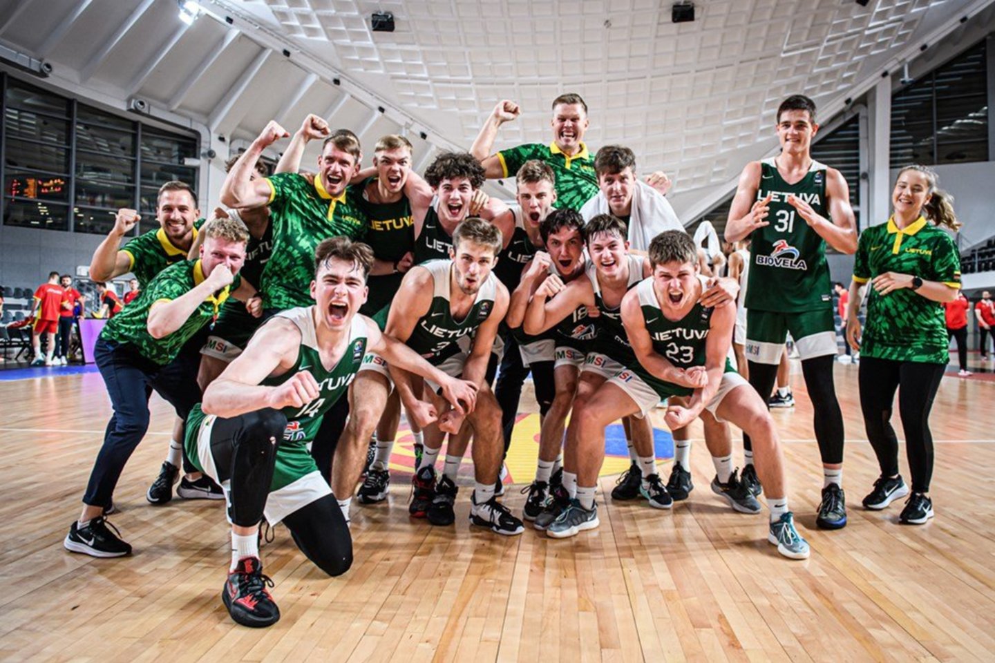  Lietuvos 20-mečiai Europos krepšinio čempionato pusfinalyje susitiks su turnyro šeimininkais<br> FIBA nuotr.