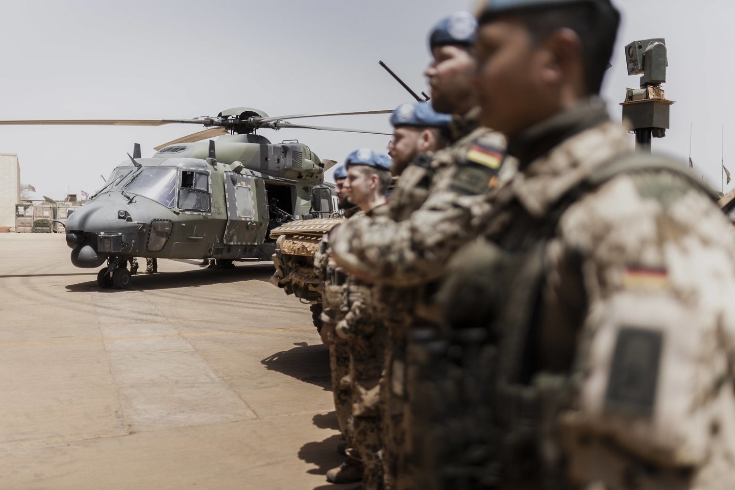 Malio kariuomenė teigia atrėmusi teroristų puolimą prieš svarbią bazę.<br>IMAGO/photothek/Scanpix asociatyvi nuotr.