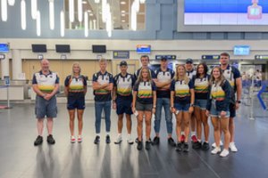 Jaunieji irkluotojai išvyko į pasaulio pirmenybes – treneris prasitarė apie nuskandintą medalį Varezės ežere