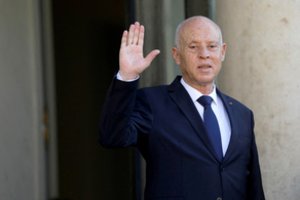 Tunise vyksta referendumas dėl konstitucijos, galinčios įtvirtinti vieno žmogaus valdžią