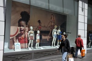 Kylant energijos kainoms Prancūzija ruošiasi imtis griežto sprendimo: parduotuvėms tai bus privaloma