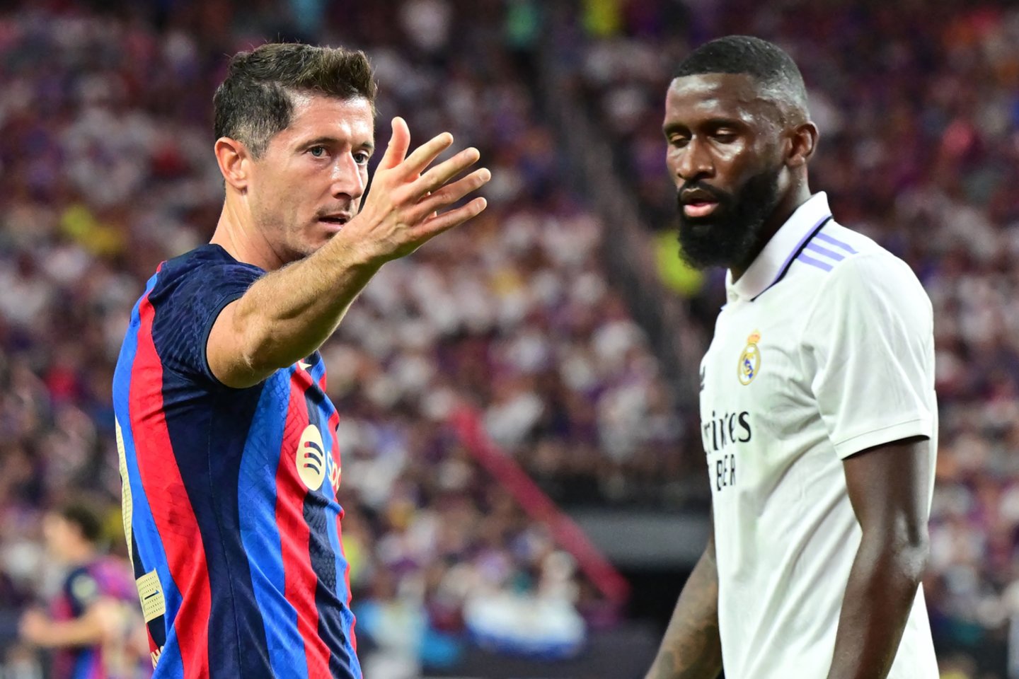 R.Lewandowskis debiutavo naujame klube.<br>AFP/Scanpix.com nuotr.