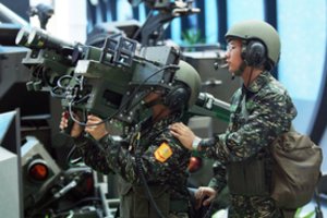 Taivane vyksta karo Ukrainoje pamokomis paremtos pratybos Kinijos invazijai atremti