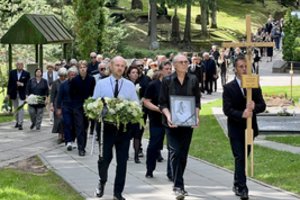 Legendinio Klaipėdos dramos teatro aktoriaus Vytauto Paukštės paskutinis skrydis – į amžinybę