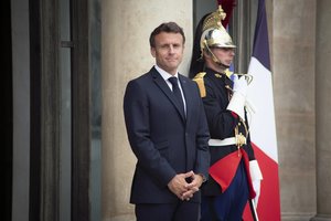 E. Macronas su ministrais ir pareigūnais aptarė pasirengimo Paryžiaus olimpiadai klausimus 