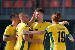 Paplūdimio futbolo rinktinė bandys prasibrauti į aukščiausią Europos čempionato pakopą
