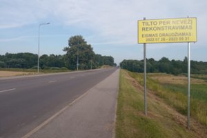 Lauks nepatogumai: nuo antradienio planuojama uždaryti automobilių ir pėsčiųjų tiltą per Nevėžį