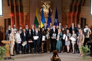 Lietuvos šimtukininkai vieno recepto sėkmingiems egzaminams neturi: vien sėdėjimo prie knygų neužteks