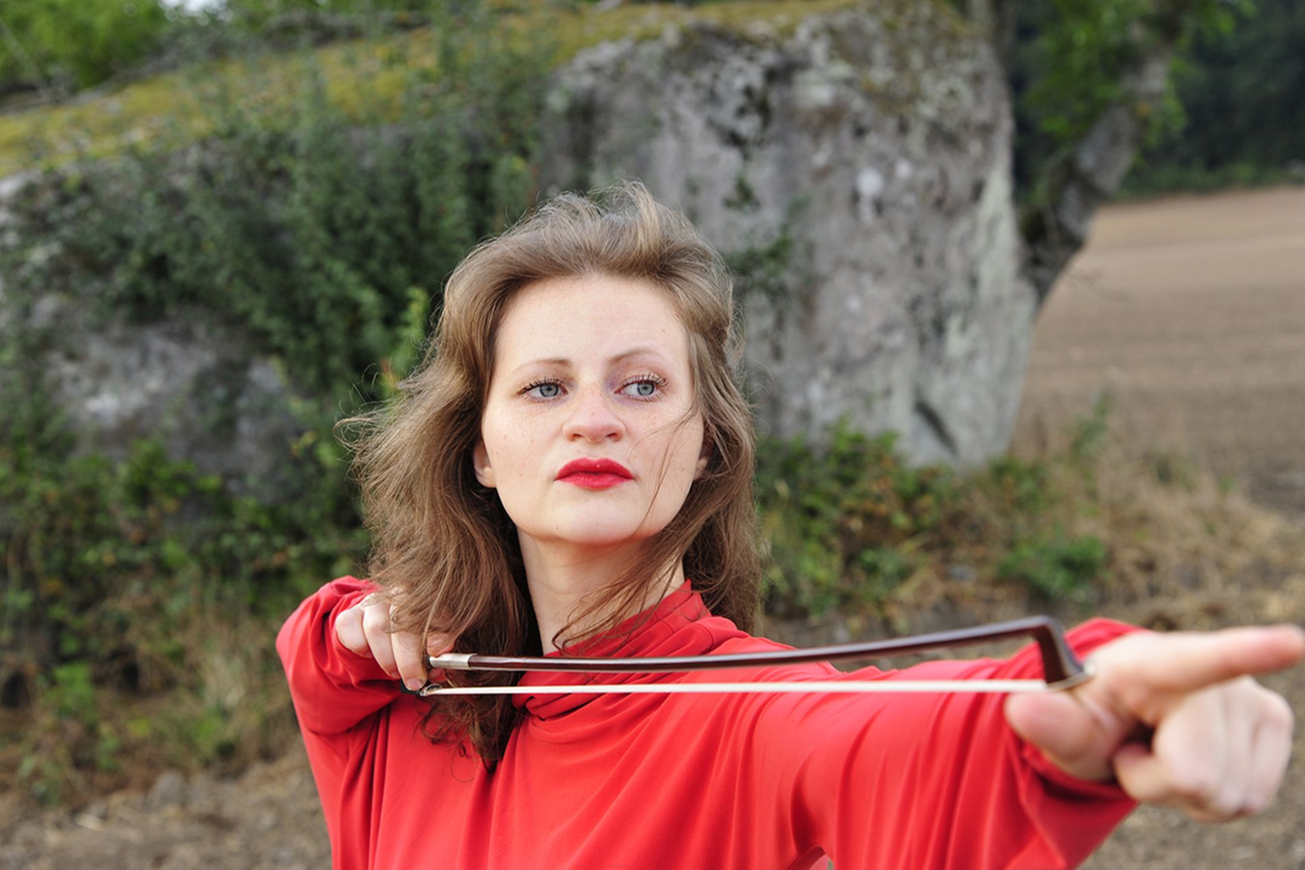 „Užutrakio vakaruose“ garsi Vokietijos smuikininkė Liv Migdal Lietuvoje pirmąkart dalinsis virtuozišku muzikavimu.<br>Organizatorių nuotr.