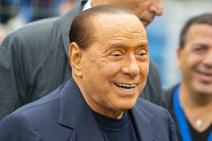 M. Draghi pasitraukimo istorijoje – S. Berlusconi šešėlis: viską nulėmė pietūs garsiajame Romos rajone