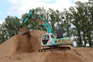 Statybų bendrovė 10 metų naudojosi valstybinės žemės sklypu: teisėsauga kalba apie didžiausią kyšį Lietuvoje