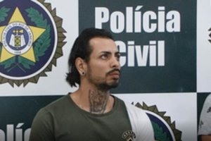 Kolumbijoje narkotikų kartelis intensyvina išpuolius prieš policiją