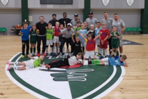 Lietuvos salės futbolo čempionai ir toliau vykdys fizinio aktyvumo plėtros projektą