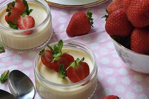 Lengvai paruošiamas citrininis angliškas desertas: gaivu, gardu ir vasariška