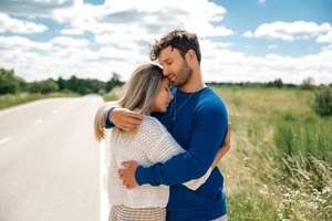 P. Paukštaitytė ir V. Baumila pristato dainą, sužavėjusią naujausio lietuviško filmo kūrėjus