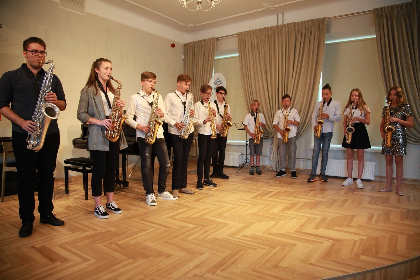 2020 metų vasaros meistriškumo mokyklos saksofonų ansamblis.<br>Liudmilos Felčinskajos nuotr.