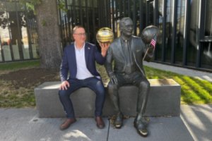 JAV ambasadorius Lietuvoje Kaune atrado labiausiai amerikietiškų vietų maršrutą