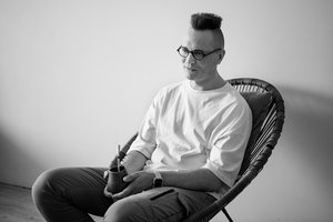 Knygą apie tėvų skyrybas išleidęs Tomas Dirgėla: „Neturiu prisiminimų apie savo šeimą“