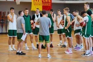 Debiutojantys 18-mečiai pradeda kovą dėl apdovanojimų Europos čempionate ir bilieto į planetos pirmenybes