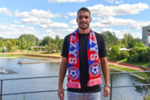 „Panevėžys“ stiprinasi: atvyko naudingiausias Juodkalnijos futbolo lygos žaidėjas