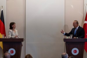 Stambule susitikę Vokietijos ir Turkijos diplomatijos vadovai įsitraukė į atvirą ginčą