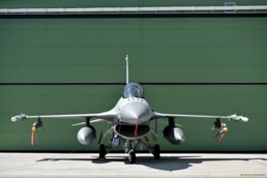 Paskutinę liepos savaitę NATO naikintuvai tris kartus kilo atpažinti ir lydėti oro erdvę virš Baltijos jūros pažeidusių orlaivių