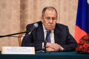 S. Lavrovas atvyko į Mianmarą deryboms su chunta