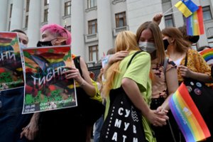 V. Zelenskis: Ukrainos vyriausybė gali leisti civilinę partnerystę tos pačios lyties poroms