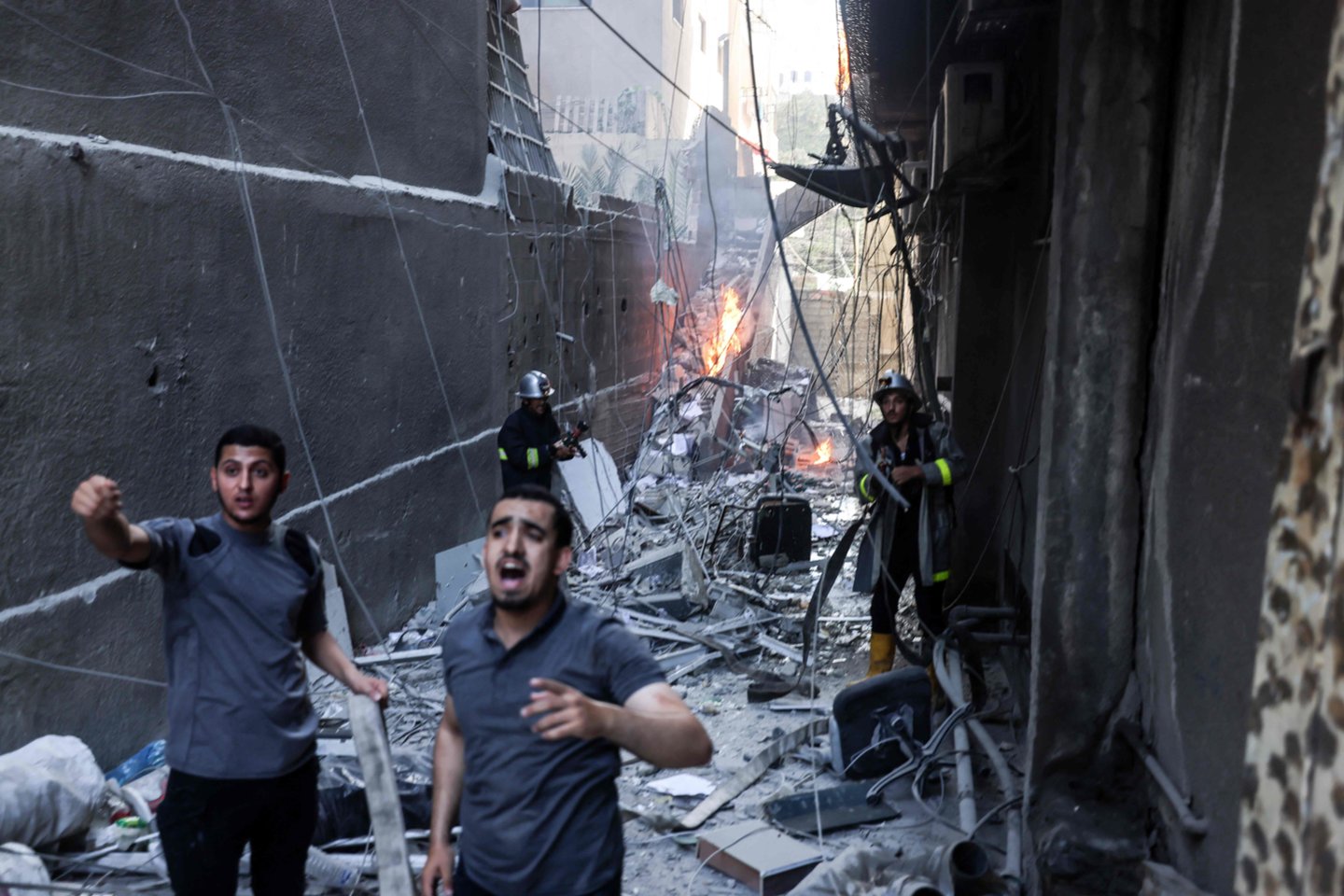 Gazos ruožas po Izraelio raketų smūgio.<br>AFP/Scanpix nuotr.