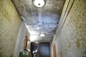 Daugiabučių gyventojai sunerimo: jei visi pasirašė skirtingas sutartis, kas tieks elektrą laiptinėms, rūsiams ir liftams?