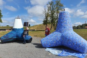 Klaipėdos piliavietę nuo negandų saugos ir menininkų ištapyti gelžbetonio statiniai