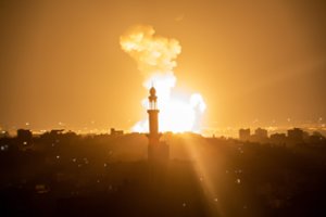 Šaltiniai: Izraelis ir „Islamo džihadas“ derasi dėl paliaubų