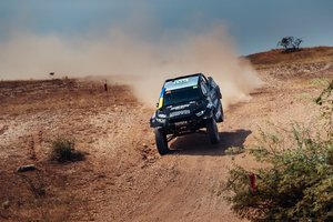 B. Vanago ir K. Sikko ekipažas surengė galingą lenktynių šou – triumfavo „Hungarian Baja“ varžybose