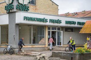 Kaime veikusi vienintelė maisto prekių parduotuvė bankrutuoja: dėl duonos teks važiuoti dešimtį kilometrų