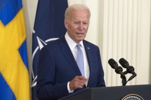 J. Bidenas patvirtino Suomijos ir Švedijos stojimo į NATO paraiškų ratifikavimą