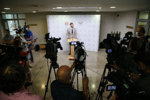 Pokyčių URM ilgai laukti nereikėjo: paaiškėjo, kas jungiasi prie G. Landsbergio komandos 