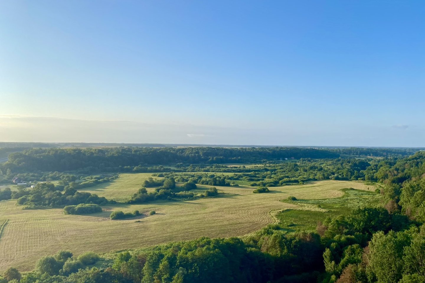 Tikrai verta atsikelti anksti ryte tam, kad skrendant oro balionu galėtum pamatyti visą Lietuvos pajūrį.