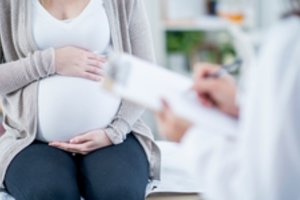 Itin išsami nėščiosios atmintinė: gydytojų patarimai, kas galima ir kas ne besilaukiant