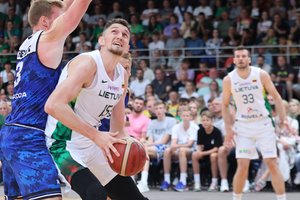 K. Maksvytis atkabino pirmąjį krepšininką – „ačiū“ pasakė aukštaūgiui