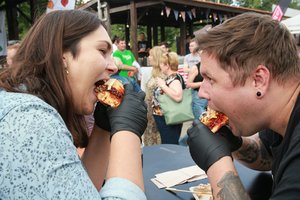 Vilniečiai ryžosi drąsiam maisto iššūkiui: po poros kąsnių nutirpo pusė veido