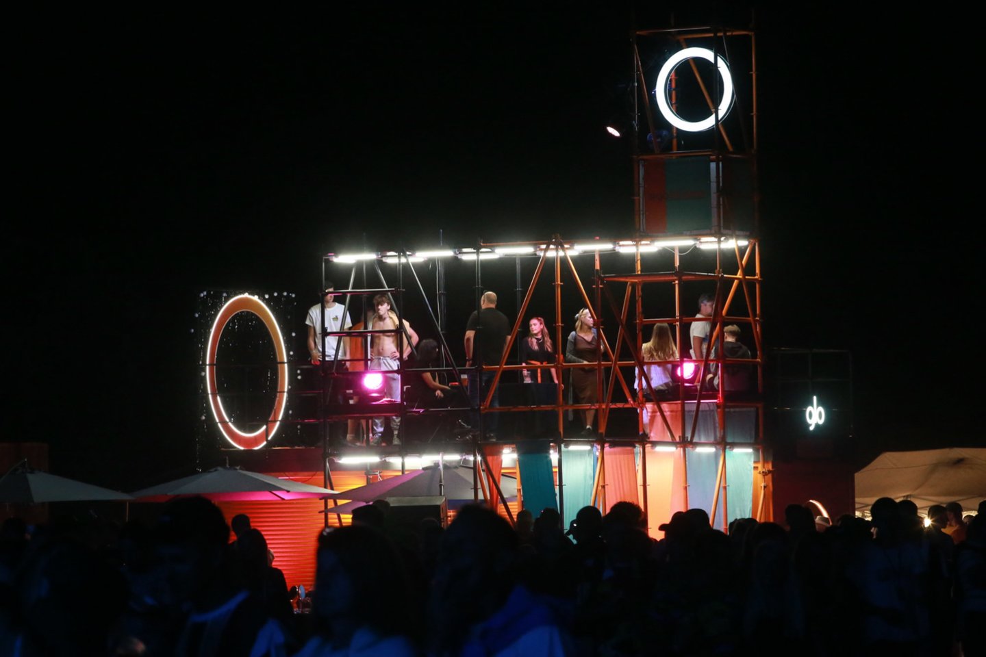 Šeštadienio vakarą „Karklės“ muzikos festivalio dalyvius šokdino legendinė atlikėja Džordana Butkutė.<br>R.Danisevičiaus nuotr.
