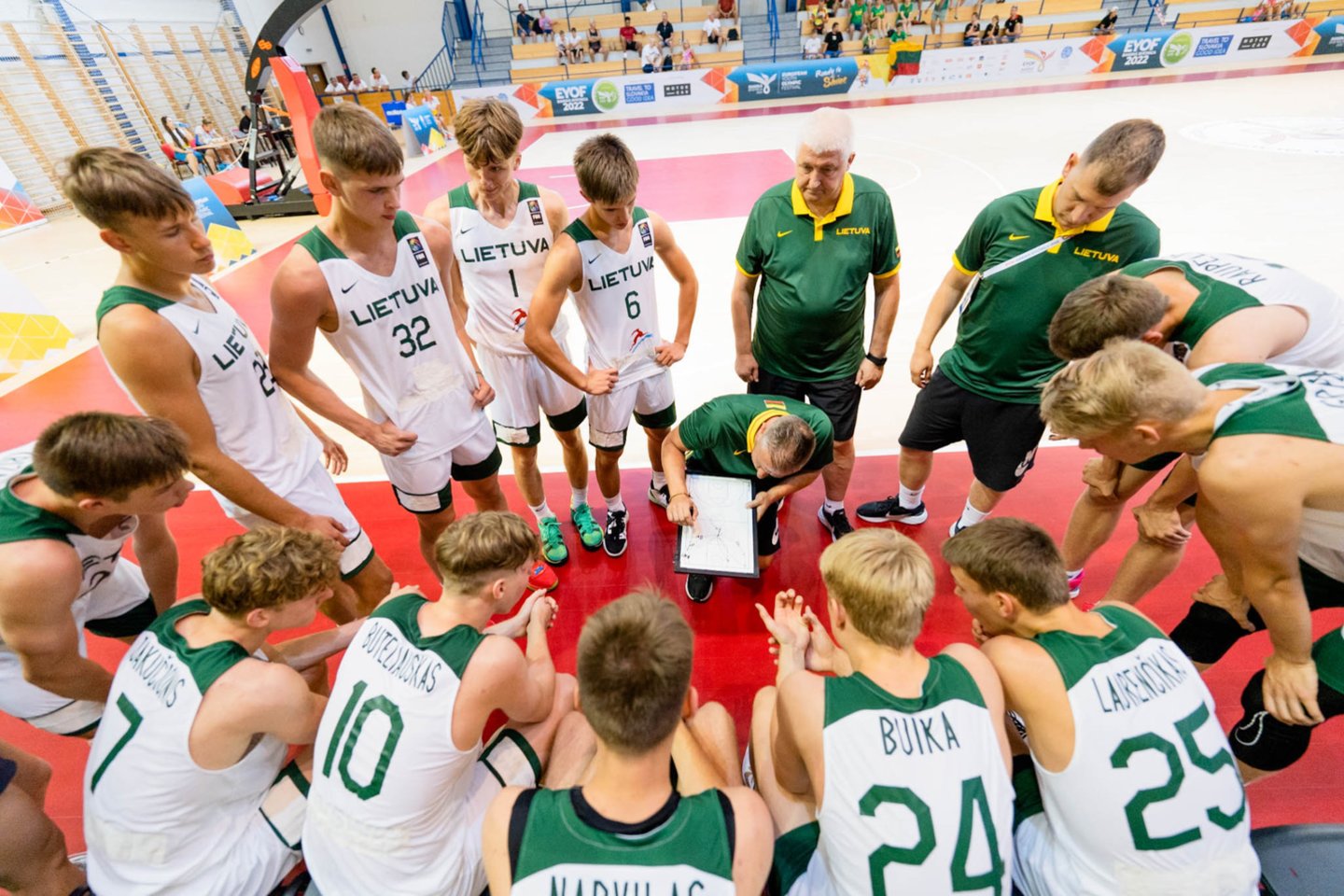 16-mečiai Europos krepšinio čempionate žygiuoja be pralaimėjimų.<br>K.Štreimikio nuotr.
