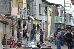 Ekvadore per sprogimą, dėl kurio kaltinamos gaujos, žuvo penki žmonės