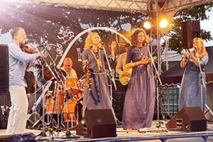 Folkroko grupė „Atalyja“ pristatė Lietuvą Japonijoje