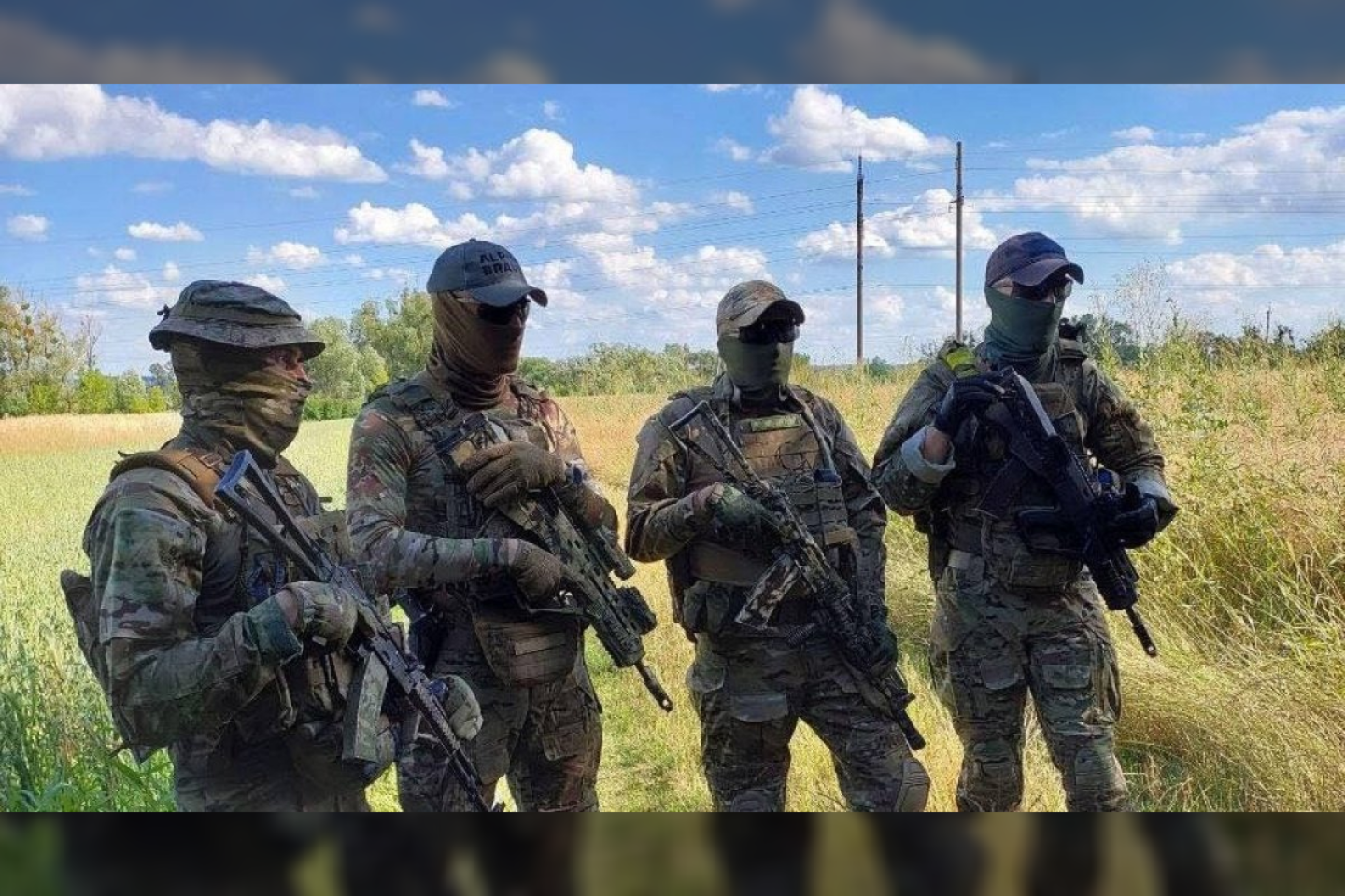  Ukrainos kariuomenės speciliųjų pajėgų kariai.<br> Ukrainos ginkluotųjų pajėgų specialiųjų operacijų vadavietės nuotr.