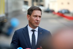 D. Kreivys: trečiasis elektros rinkos liberalizavimo etapas bus atidėtas bent metams, gali atsirasti naujų kompensacijų