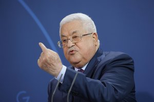 Palestiniečių prezidentas sukėlė pasipiktinimą savo kaltinimais Izraeliui holokaustu